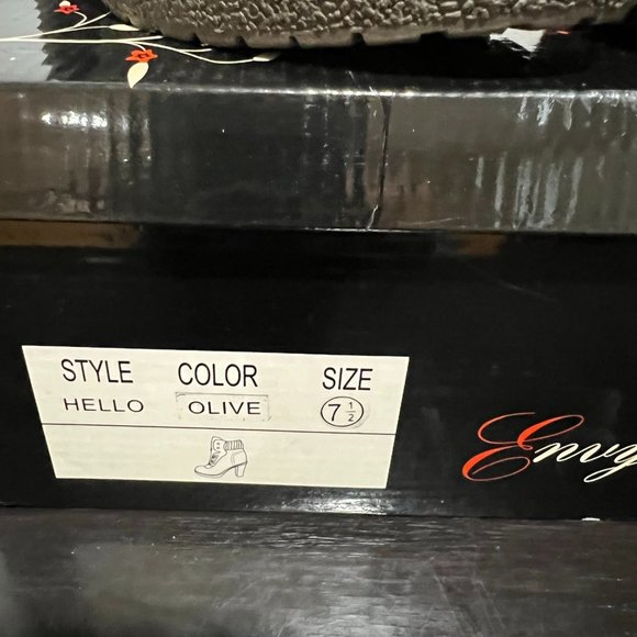 Envy Hello Lace up Suede two tone sweater collar Olive Bootie - Size 7.5 - Picture 3 of 12